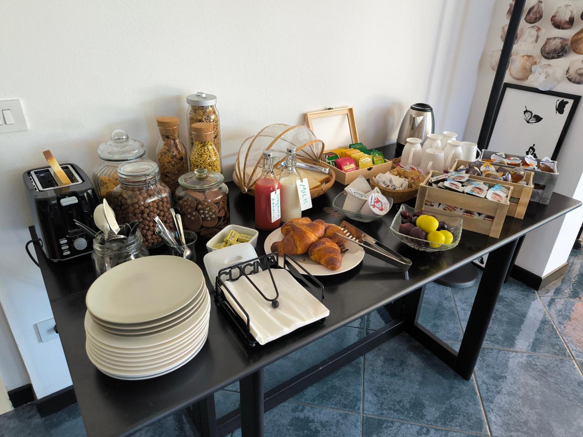 Versilia - Pietrasanta - Le Colmate Guesthouse Тонфано Екстериор снимка