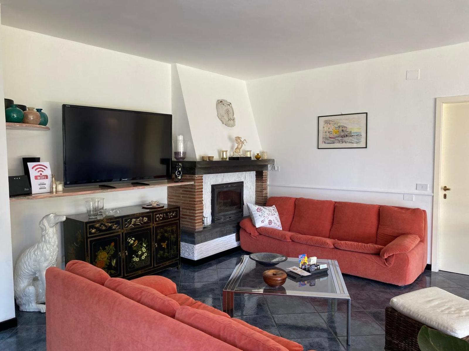 Versilia - Pietrasanta - Le Colmate Guesthouse Тонфано Екстериор снимка